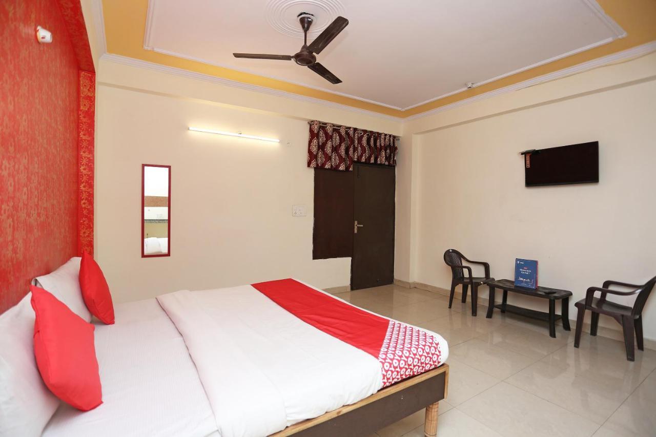 Hotel O Airport Plaza By Palace New Delhi Buitenkant foto