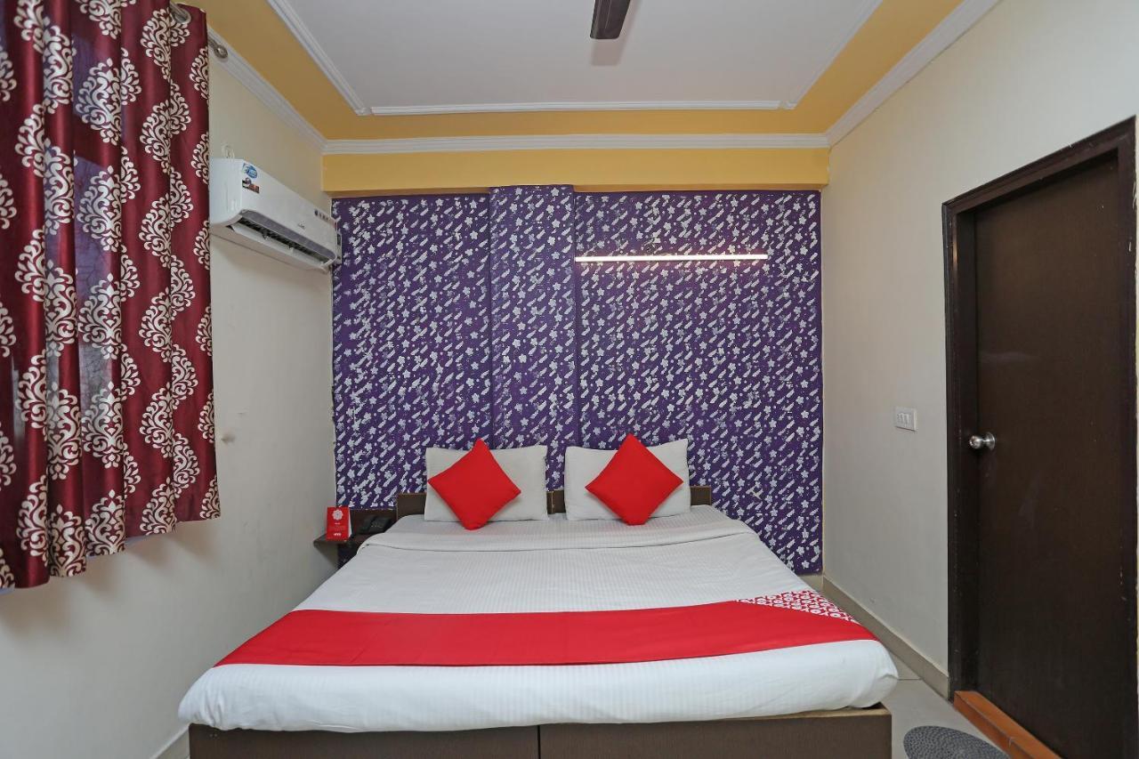 Hotel O Airport Plaza By Palace New Delhi Buitenkant foto