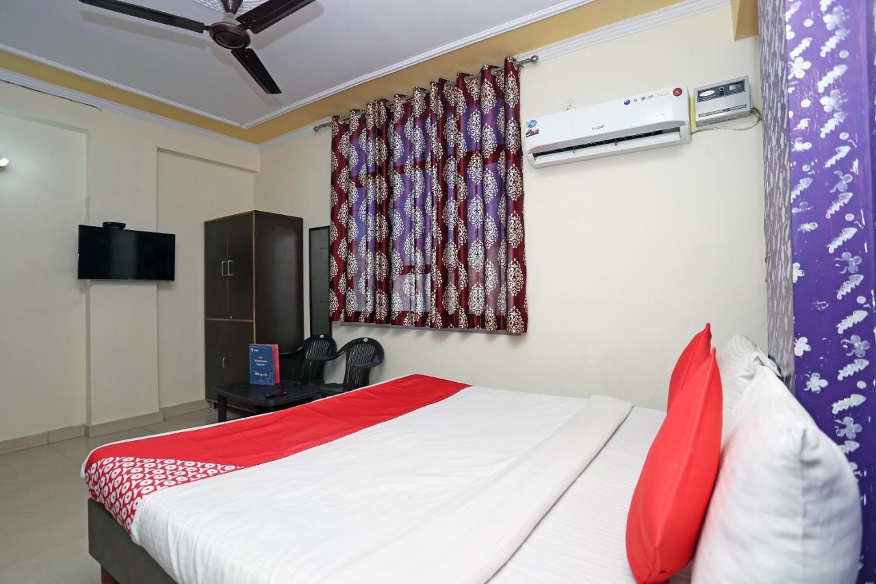 Hotel O Airport Plaza By Palace New Delhi Buitenkant foto