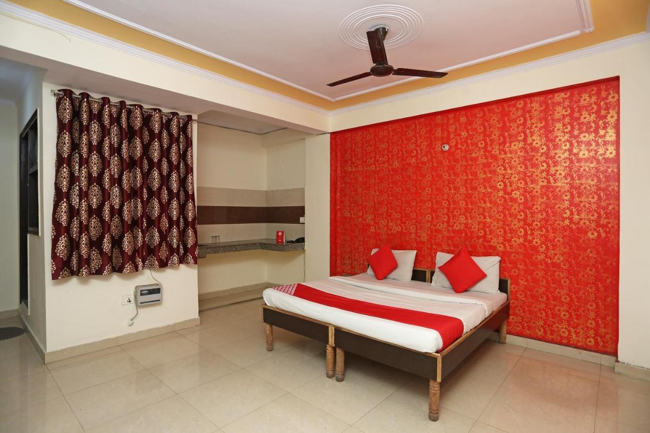 Hotel O Airport Plaza By Palace New Delhi Buitenkant foto