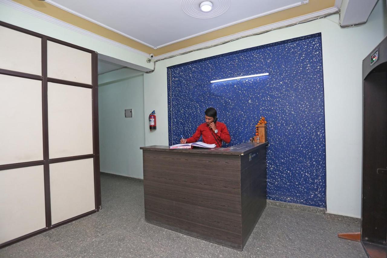 Hotel O Airport Plaza By Palace New Delhi Buitenkant foto